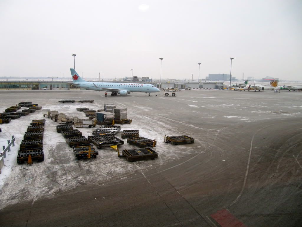 AC8750 RouynNoranda Montreal + AC8708 Montreal Quebec City A